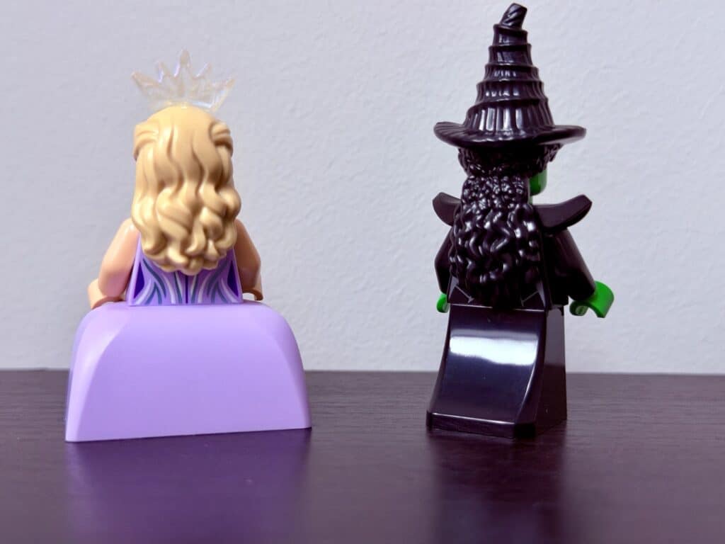 lego 75685 emerald city wall art minifigures 4