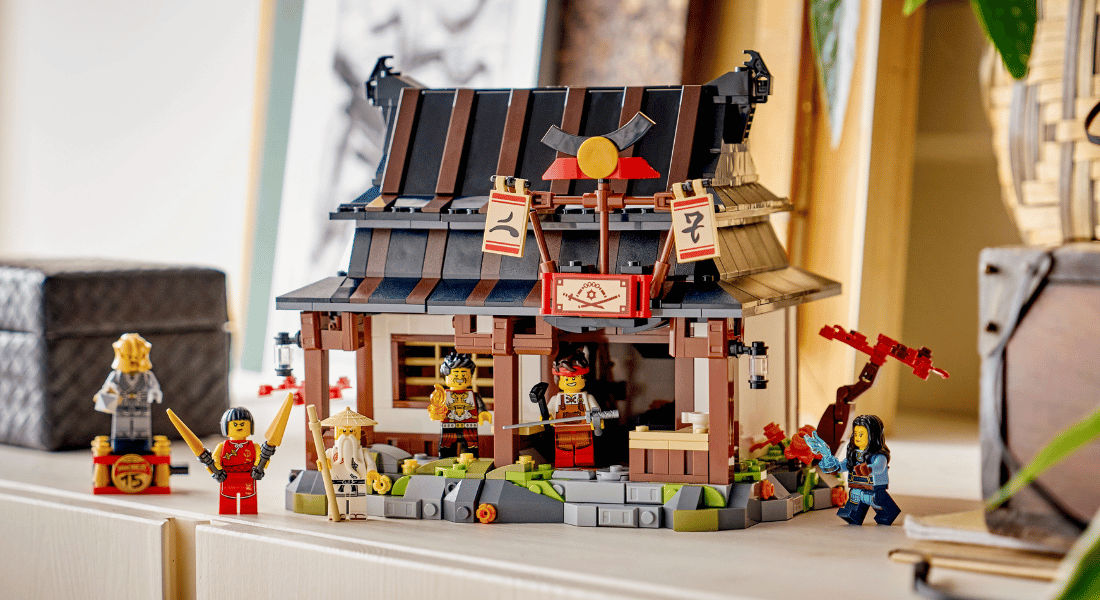 LEGO Ninjago 71858 Four Weapons Blacksmith onthuld als eerbetoon aan 15 jaar LEGO Ninjago