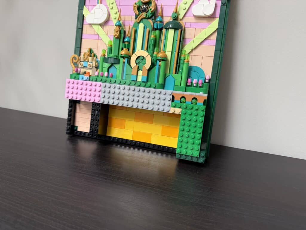 lego wicked 75685 emerald city wall art00012