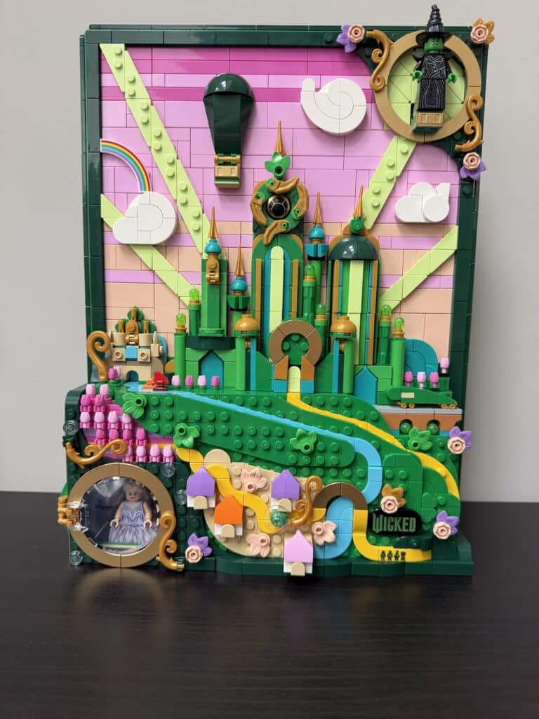 lego wicked 75685 emerald city wall art00015