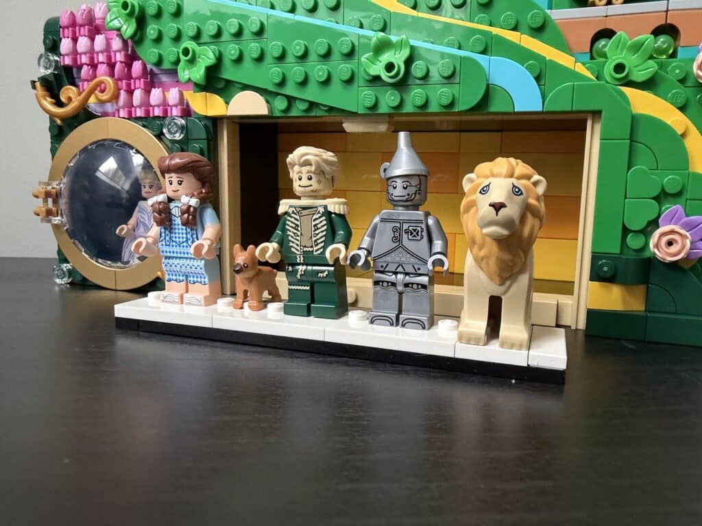 lego wicked 75685 emerald city wall art00018