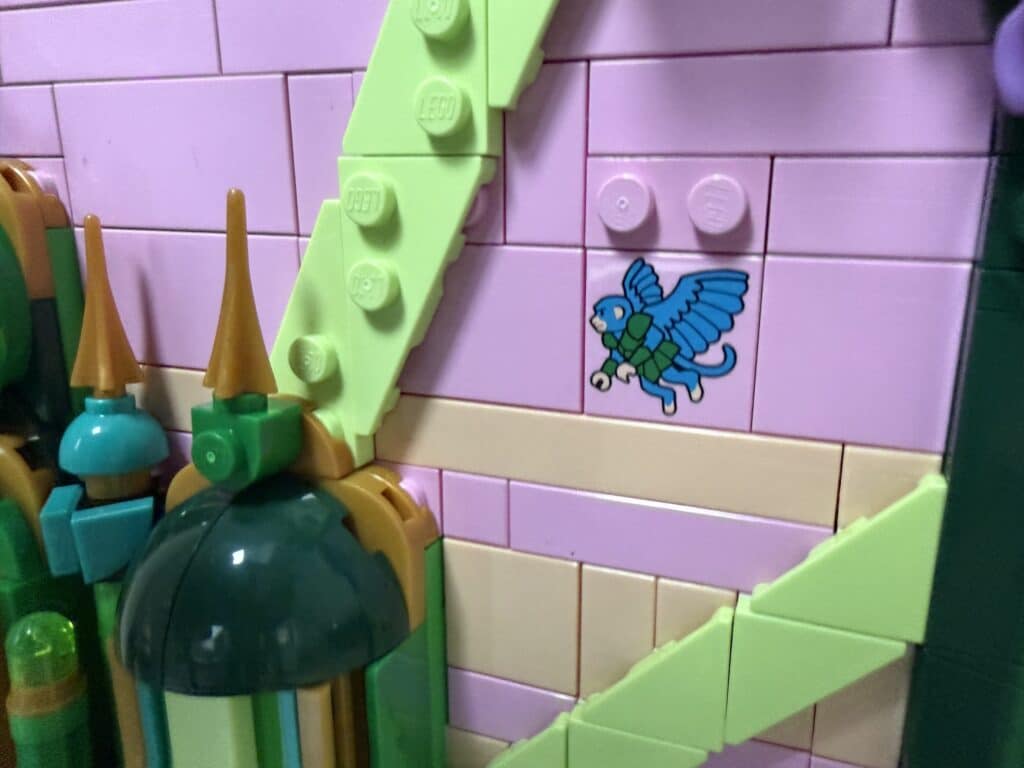 lego wicked 75685 emerald city wall art00020