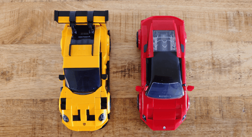 lego vs. mattel brick shop porsche 911 gt3 rs en maserati mc20 naast elkaar (7)