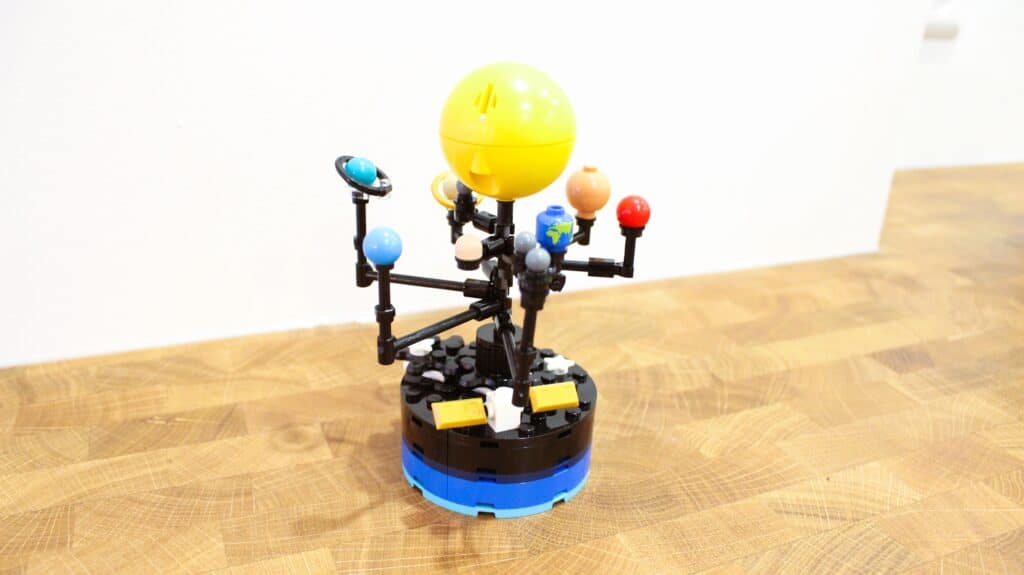 lego 31378 space exploration telescope 03