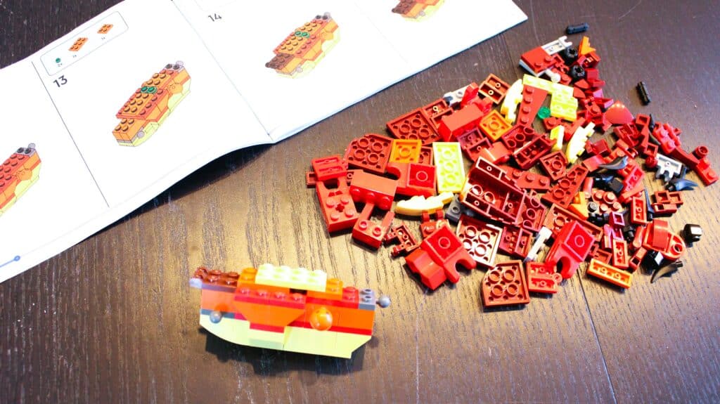 lego 31379 fierce dinosaur 03