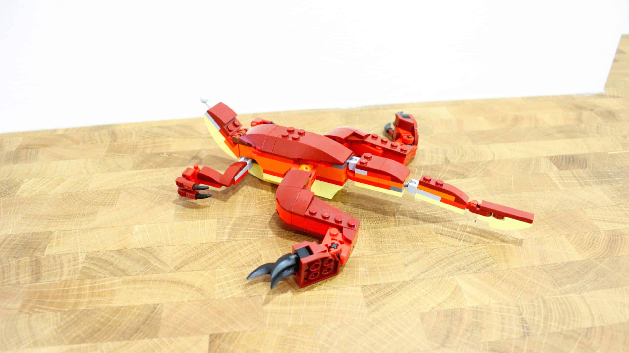 lego 31379 fierce dinosaur 04