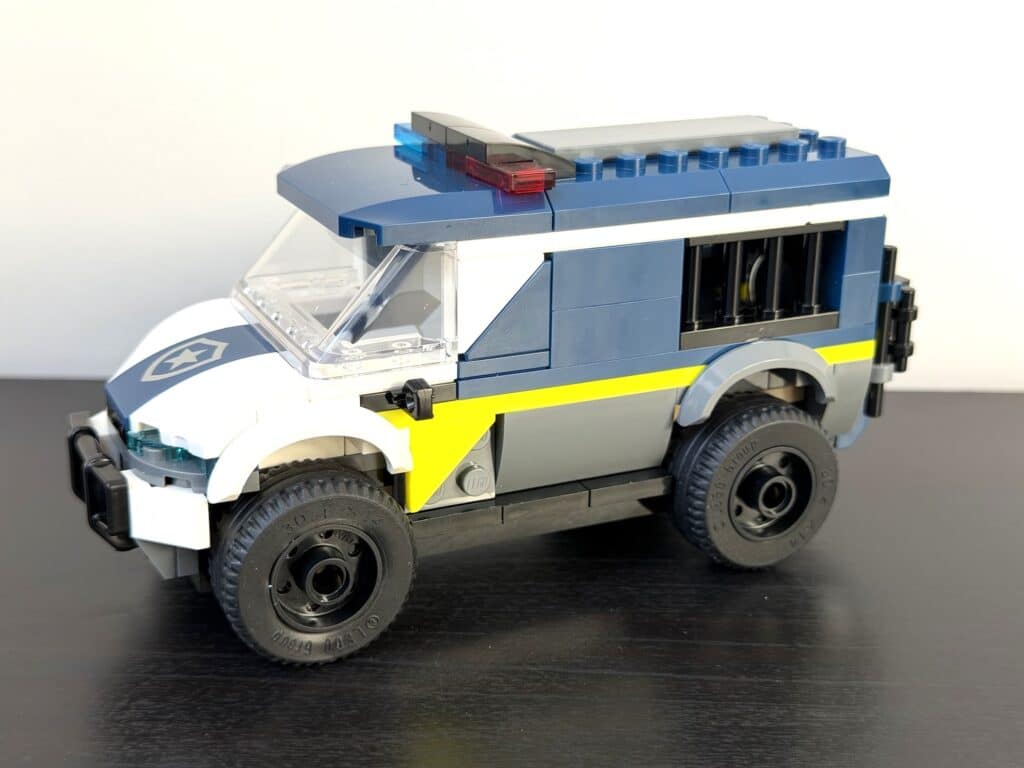 lego city 60479 police prisoner transport00001