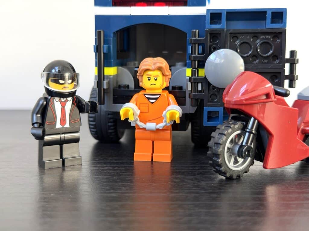 lego city 60479 police prisoner transport00008