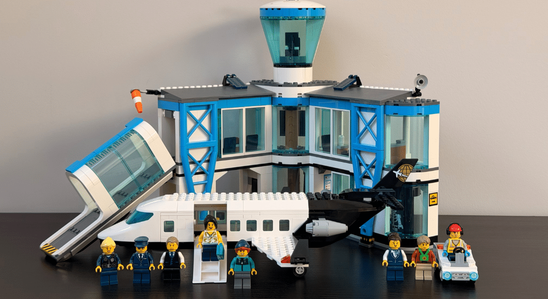 Review: Ontdek de wereld met LEGO City 60502 Airport with Airplane