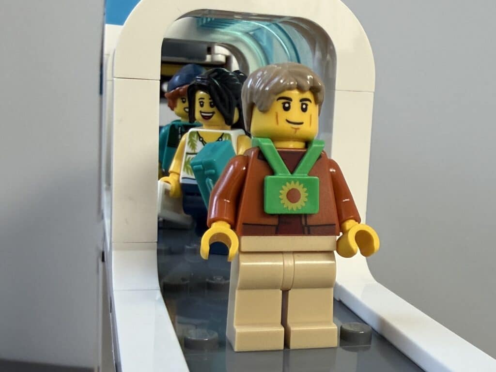 lego city 60502 airport with airplane00009