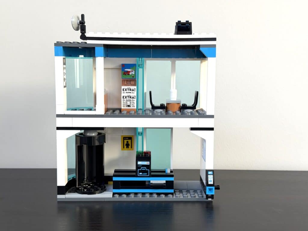 lego city 60502 airport with airplane00011