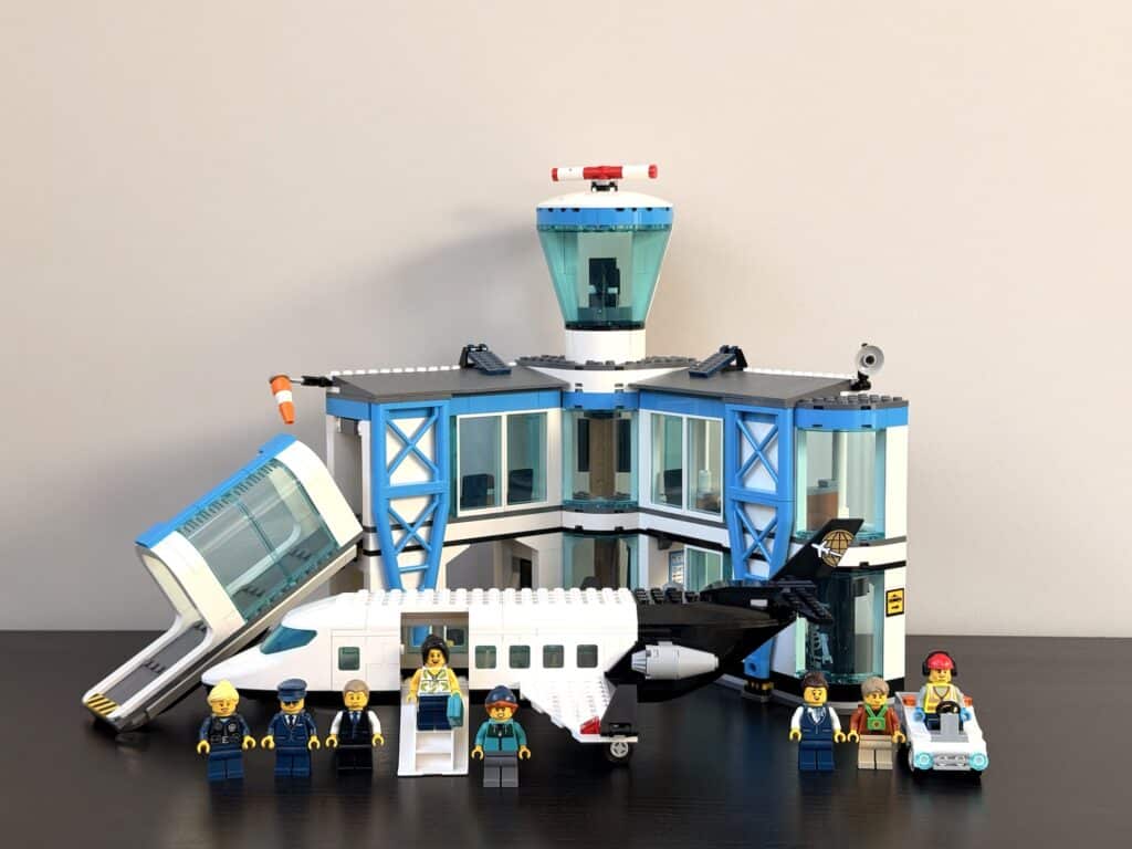 lego city 60502 airport with airplane00024