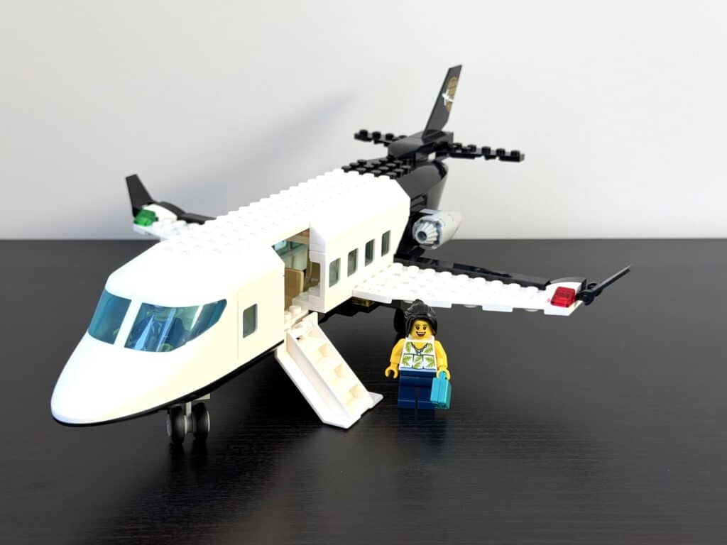 lego city 60502 airport with airplane00027