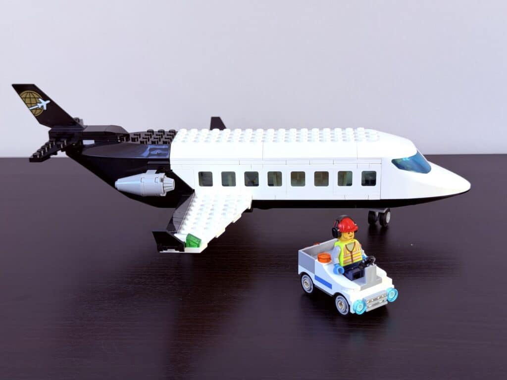 lego city 60502 airport with airplane00033