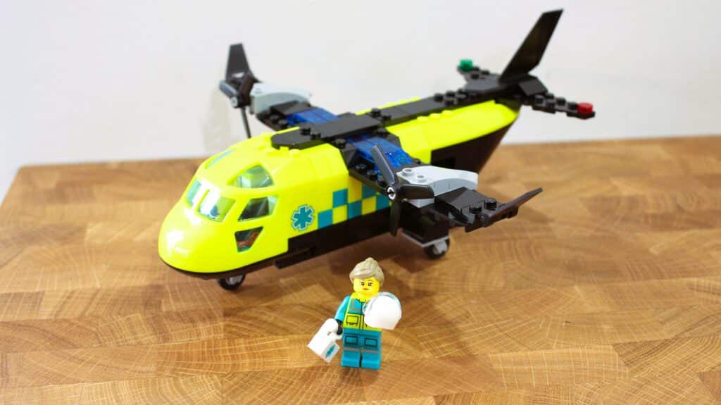 lego city 60505 airplane, service truck & hovercraft remix 08