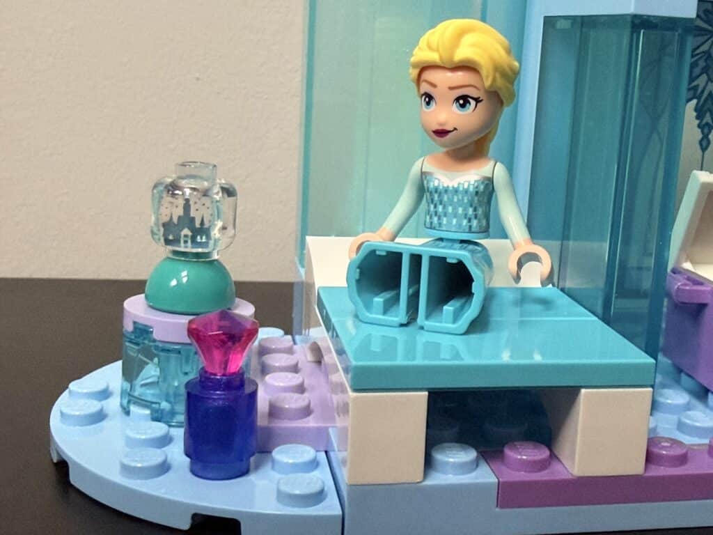 lego disney 43281 elsa’s ice castle and snow ride00008