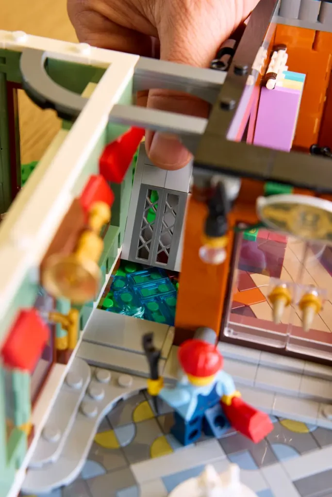 lego icons 11371 shopping street (5)