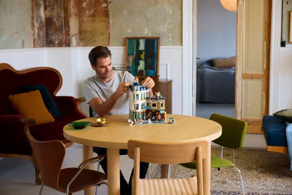 lego icons 11371 shopping street (7)