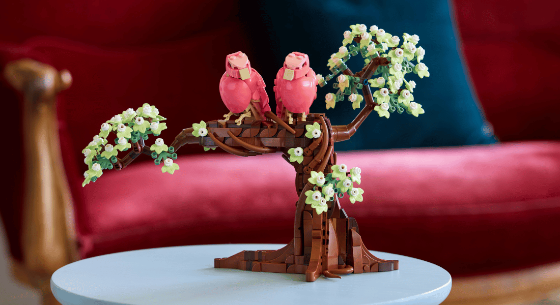 Vier Valentijnsdag 2026 met de nieuwe LEGO Ideas 21365 Love Birds