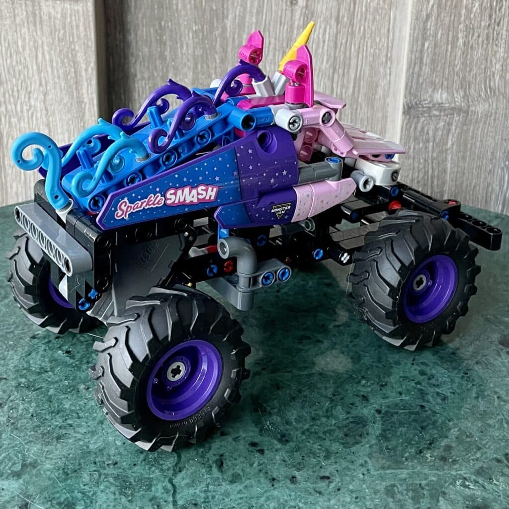 42220 monster jam sparkle smash 3