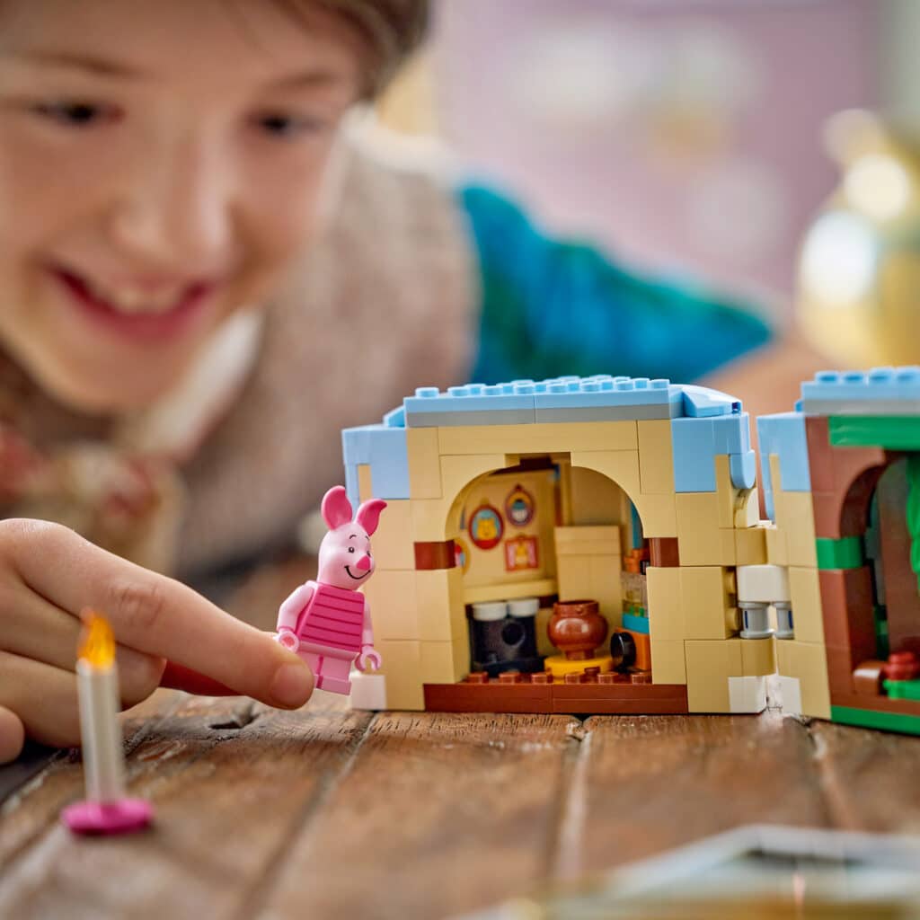 lego disney 43305 piglets birthday fun (2)