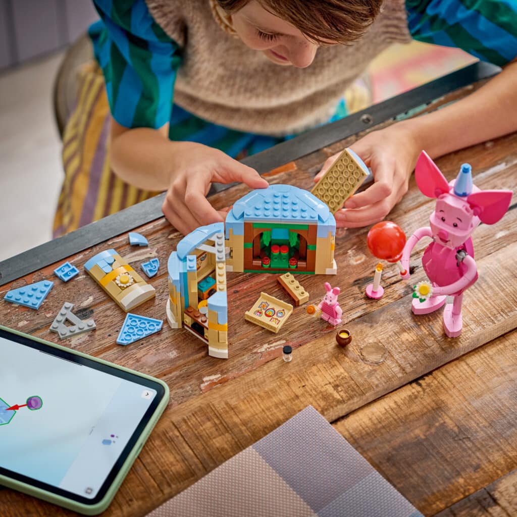 lego disney 43305 piglets birthday fun (4)