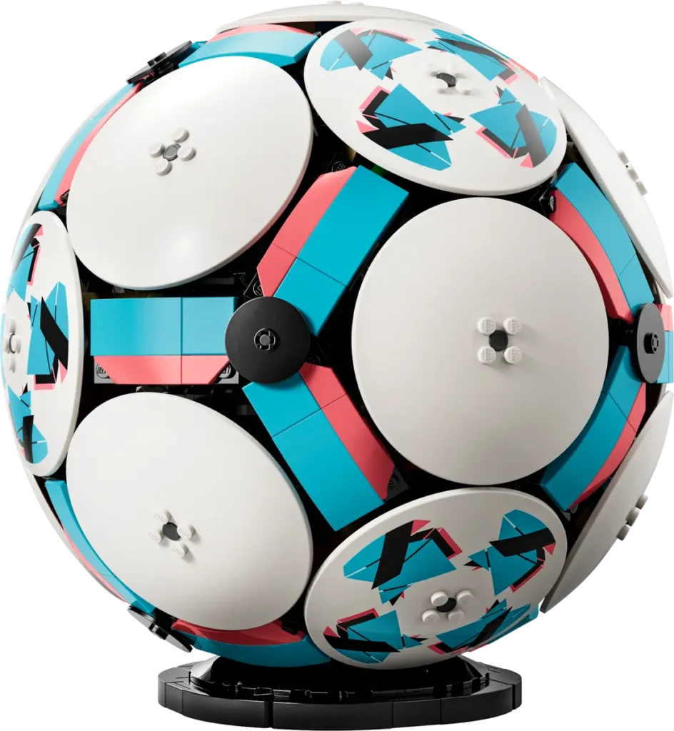 lego editions 43019 football (6)