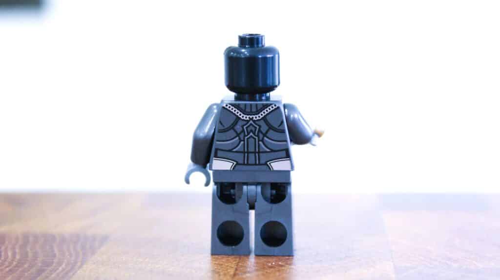 lego lord of the rings 11373 saurons helmet 05