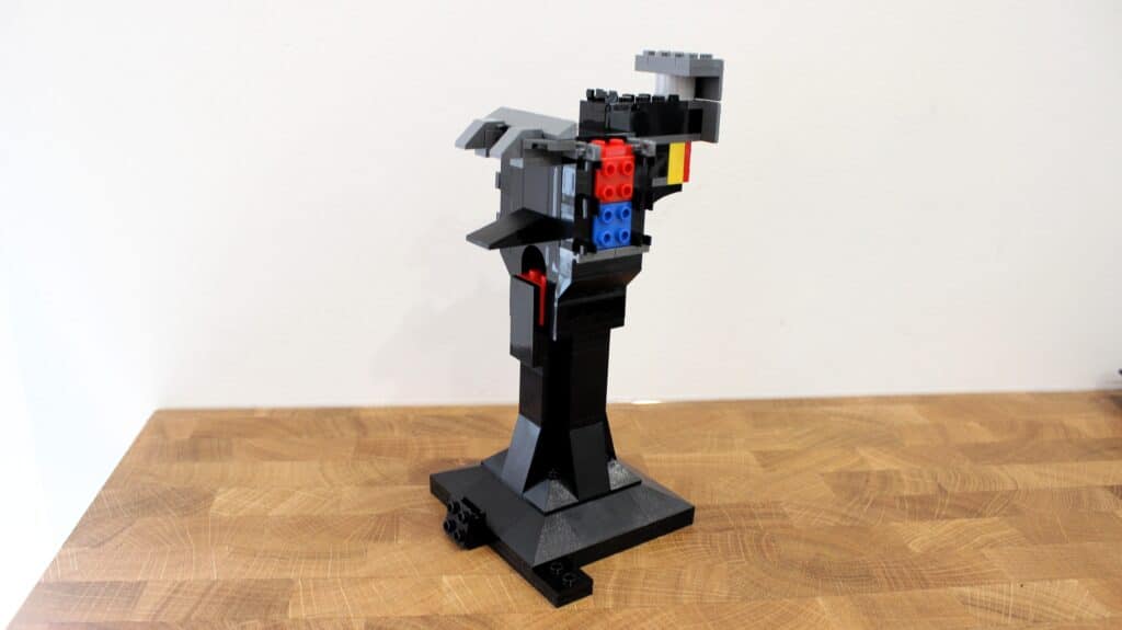 lego lord of the rings 11373 saurons helmet 09