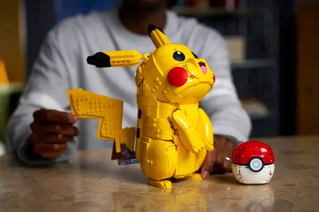 lego pokémon 72152 pikachu and poké ball (1)