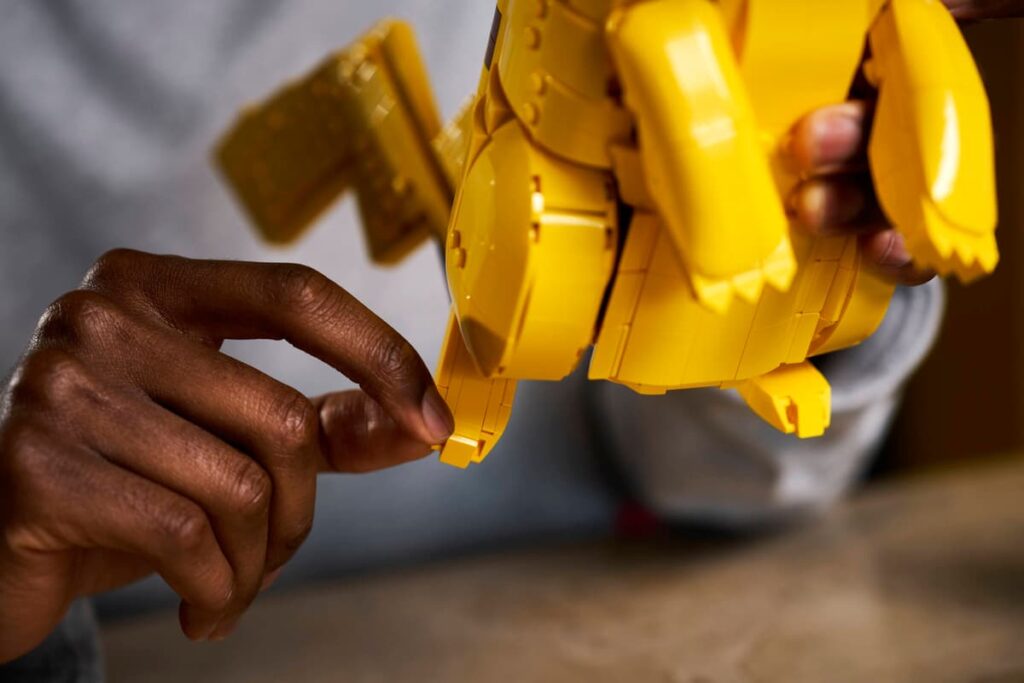 lego pokémon 72152 pikachu and poké ball (3)