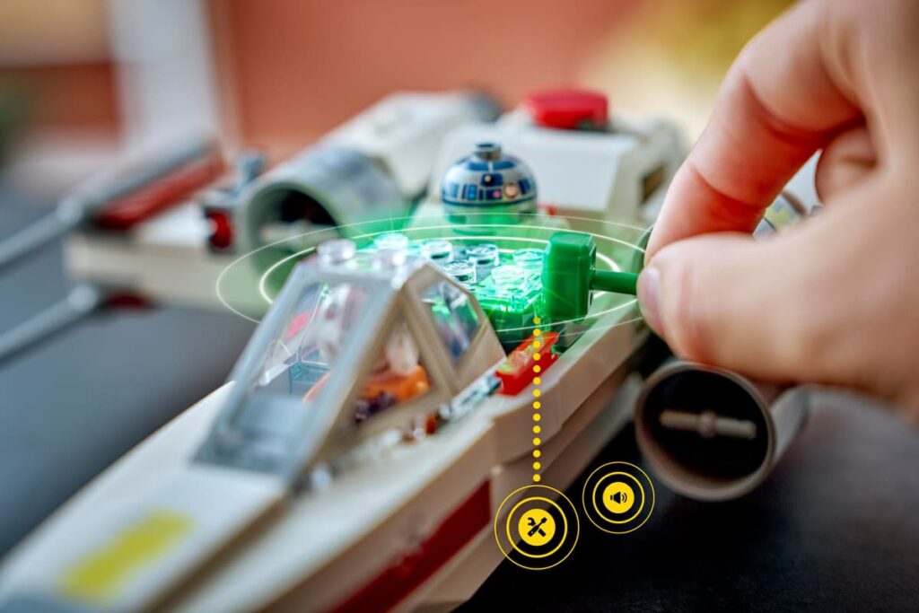 lego star wars 75423 smart play luke's red five x wing (3)