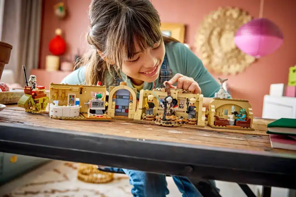 lego star wars 75425 mos eisley cantina (2)