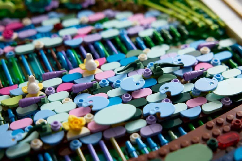 lego art 31220 claude monet – bridge over a pond of water lilies (2)