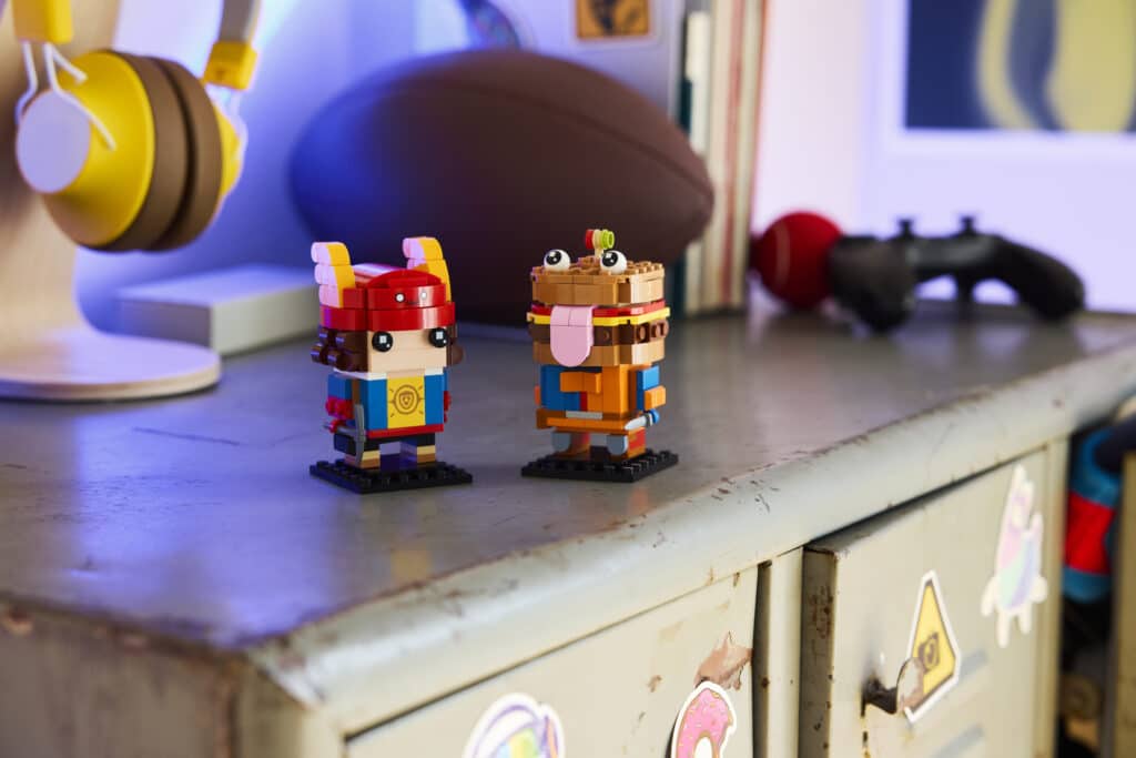 lego fortnite brickheadz 40910 beef boss & skye (2)