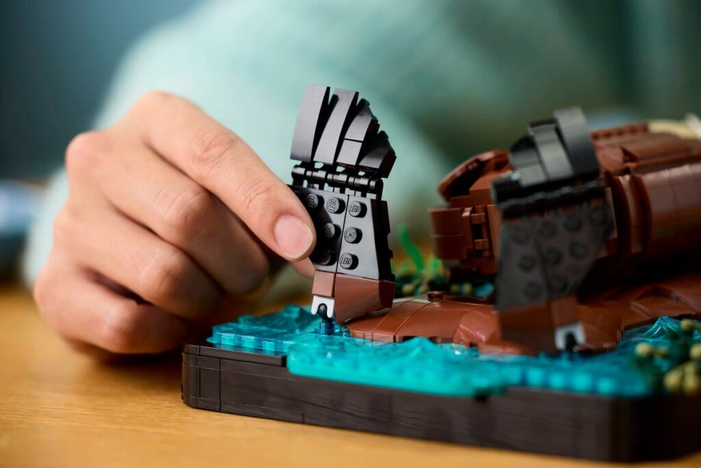 lego ideas 21366 floating sea otters (2)