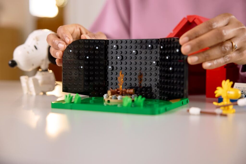 lego ideas 21368 peanuts snoopy's doghouse (2)