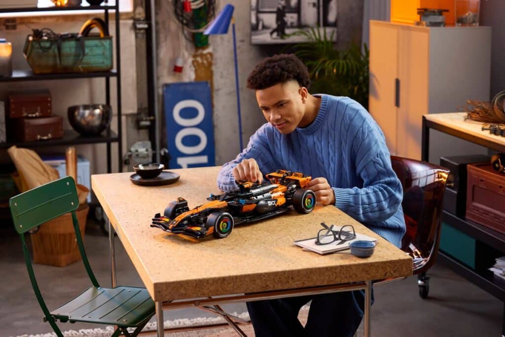 lego technic 42228 mclaren mcl39 f1 car (6)