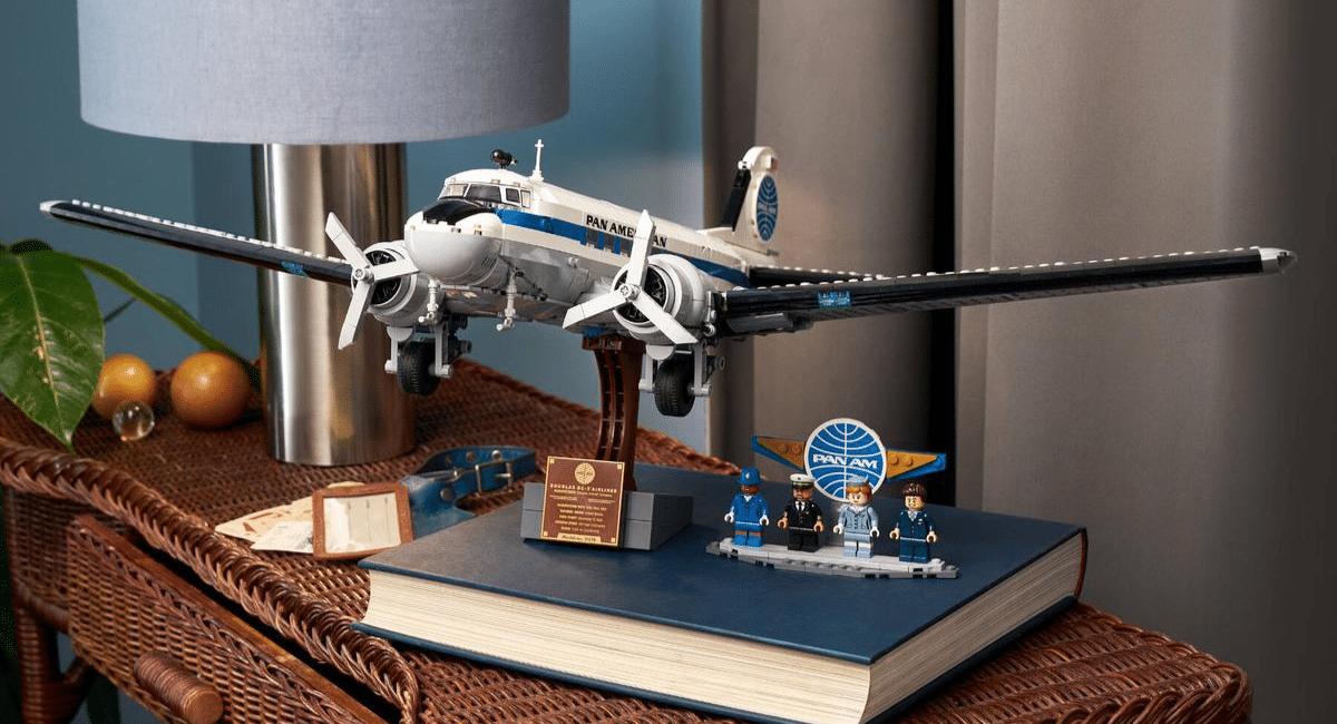 LEGO Icons 11378 Douglas DC-3 PAN AM Airliner aangekondigd – bouw in april een eerbetoon aan de luchtvaart