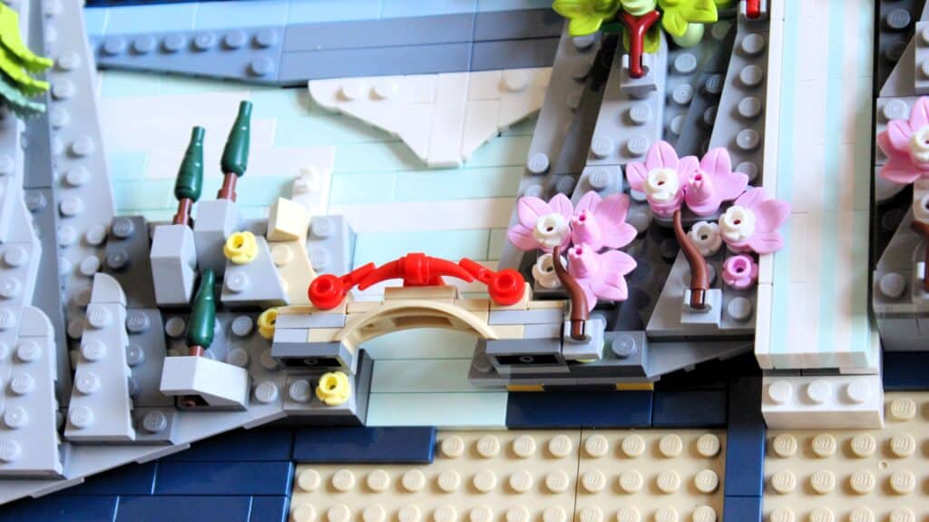 lego art 31218 japanese cherry blossom landscape 11