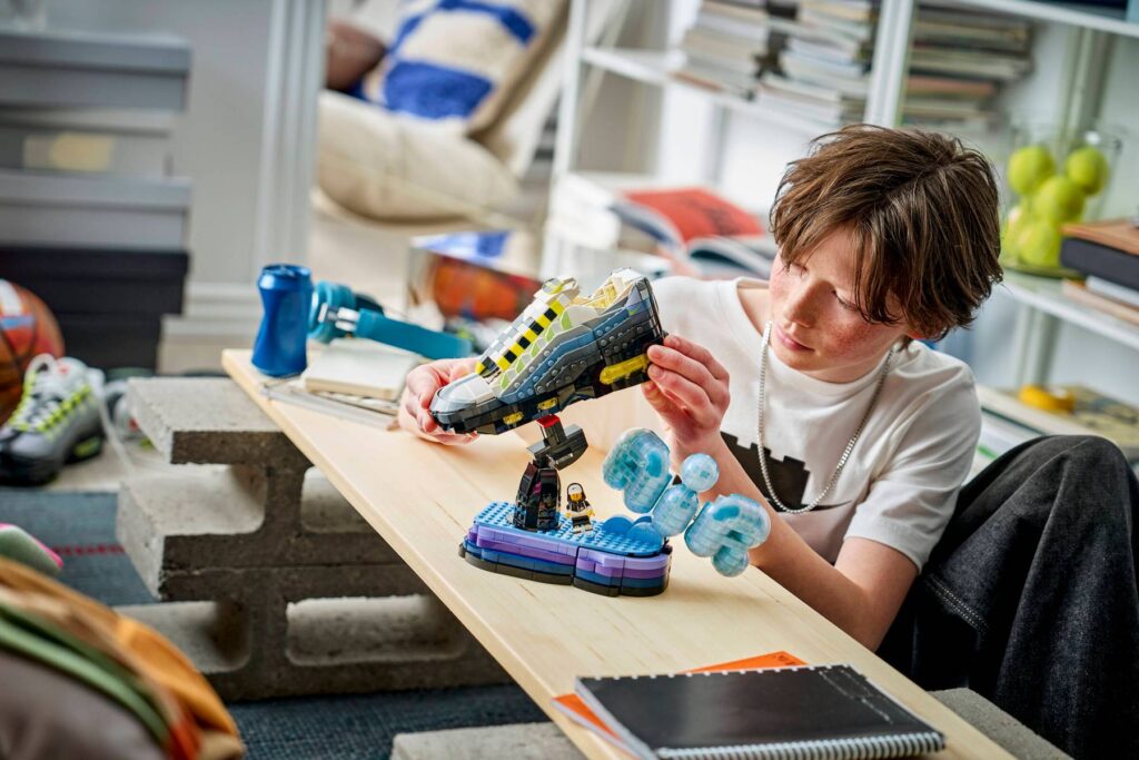 lego editions 43025 nike air max 95 (2)