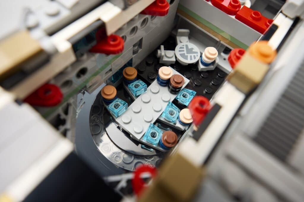 lego marvel 76354 s.h.i.e.l.d. helicarrier (10)