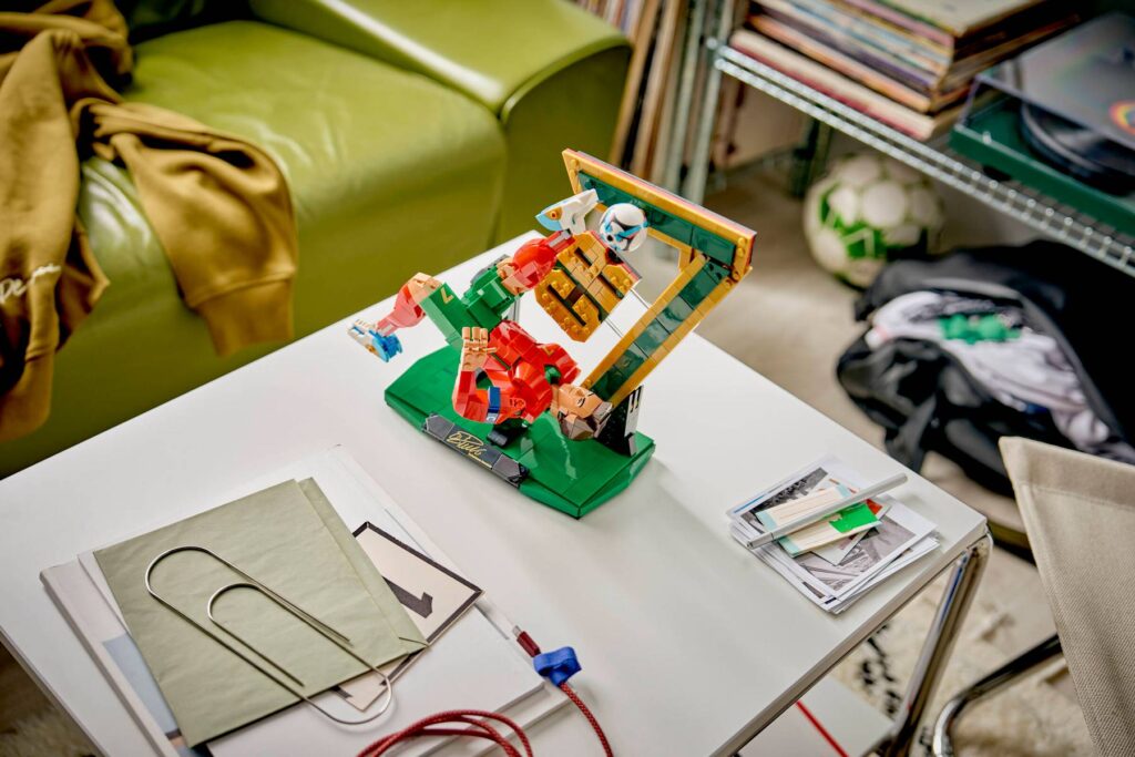 lego editions 43016 cristiano ronaldo soccer legend (4)