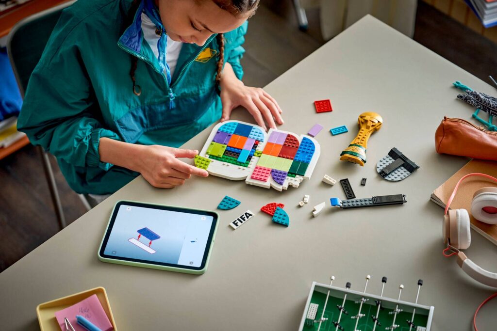 lego editions 43032 fifa world cup 2026 official emblem (1)