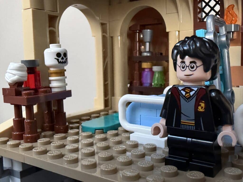 lego harry potter 76463 hospital wing00018