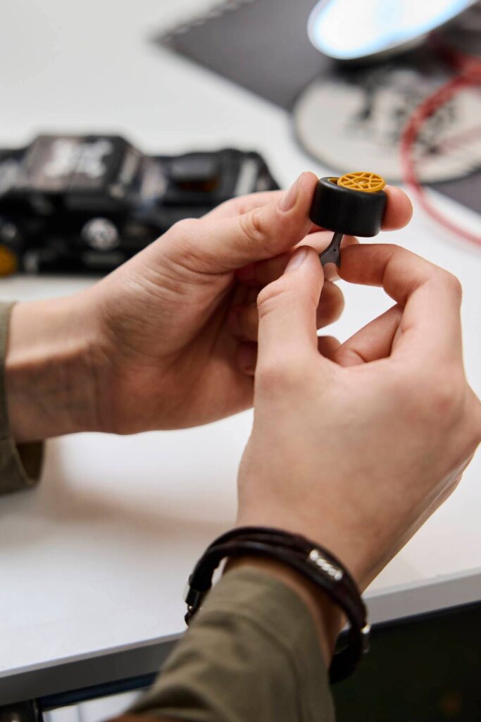 lego speed champions 77262 ken block's '65 ford mustang hoonicorn v1 (6)