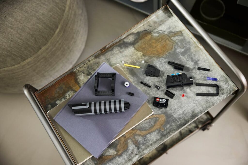 lego star wars 40917 the darksaber (1)