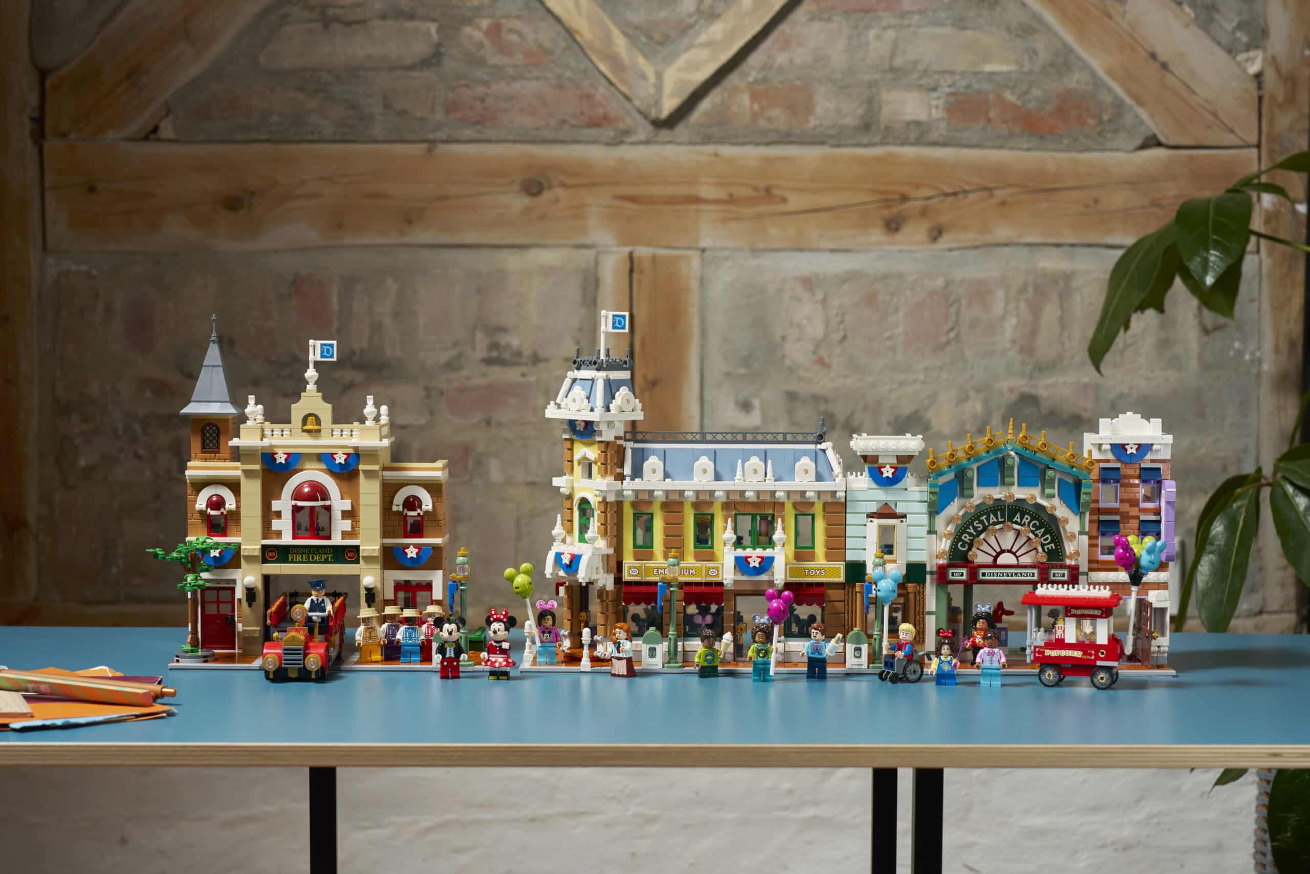 LEGO Disney 43302 Main Street U.S.A. aangekondigd ter gelegenheid van het 70-jarige jubileum