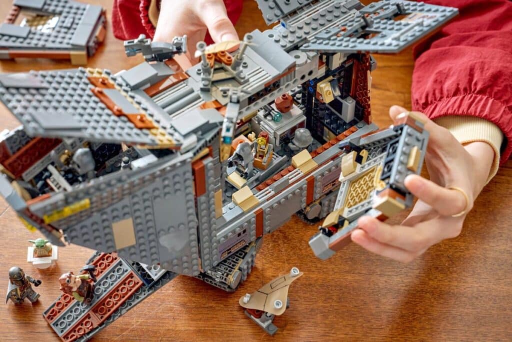 lego star wars 75453 offworld sandcrawler and mudhorn (3)