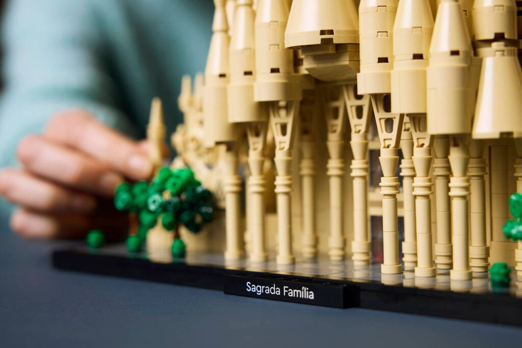 lego architecture 21065 sagrada família (10)
